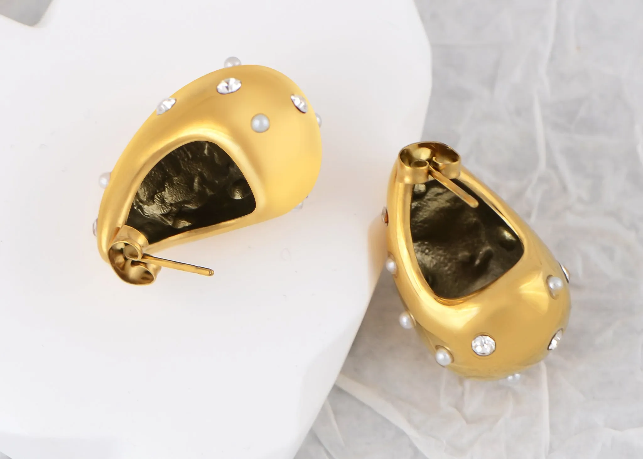 Alilang 18K Gold Plated Teardrop Chunky Earrings Waterdrop Earrings Lightweight Dupes Earrings