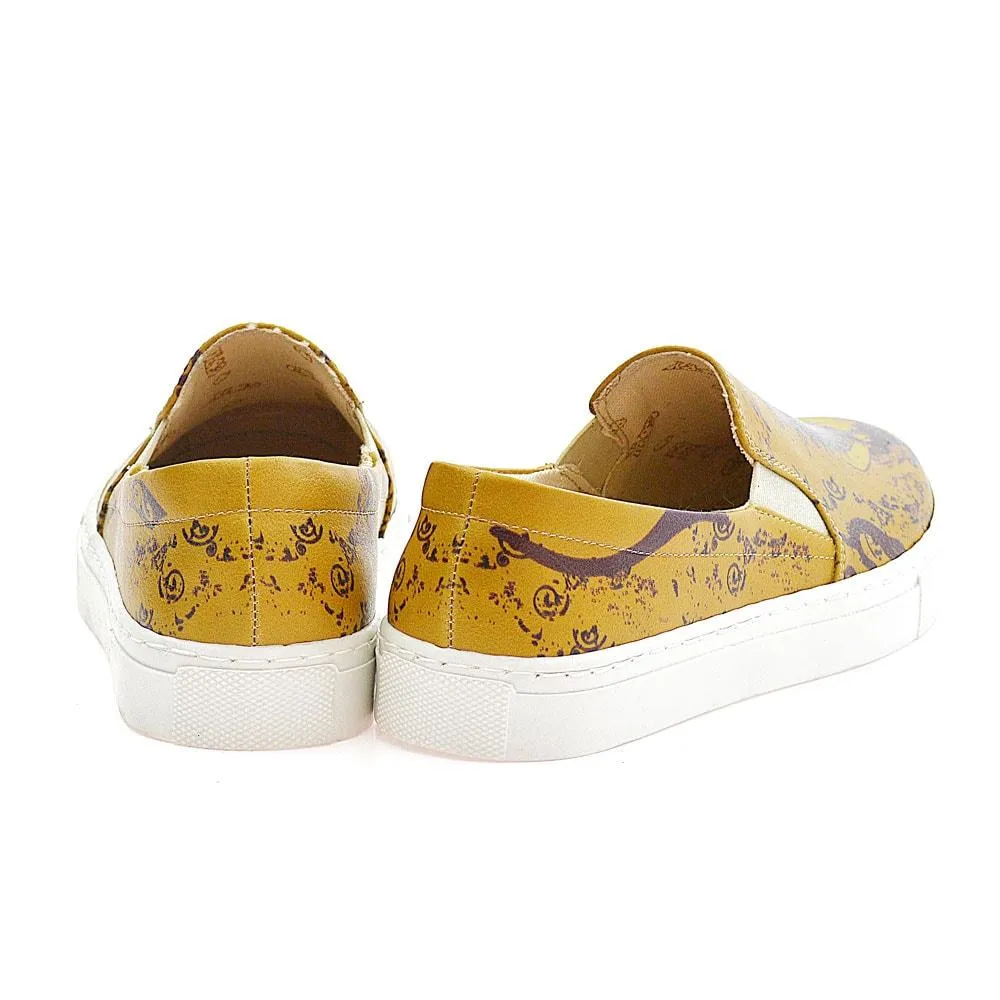 Attractive Girl Sneaker Shoes VN4035