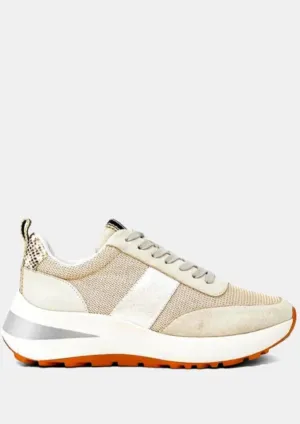 metallic accent runner sneaker