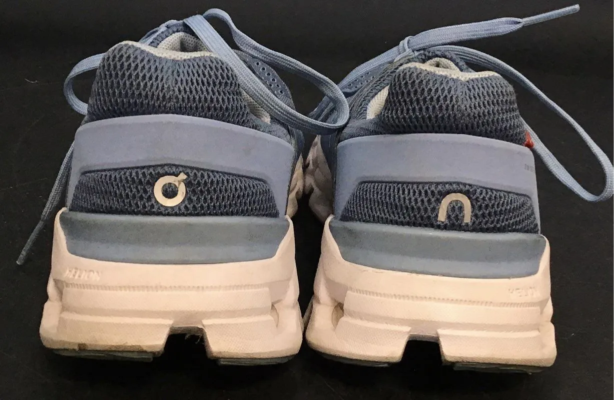 On Cloud Women's Blue Running Athletic Shoes - Size 6.5