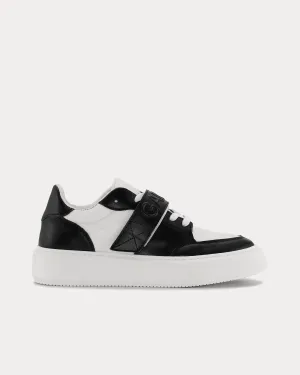 Sporty Mix Black / White Low Top Sneakers