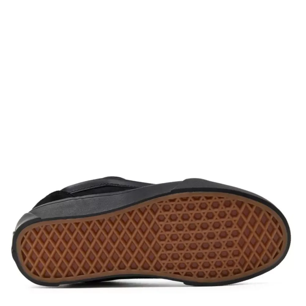 Vans Knu Skool in Black/Black