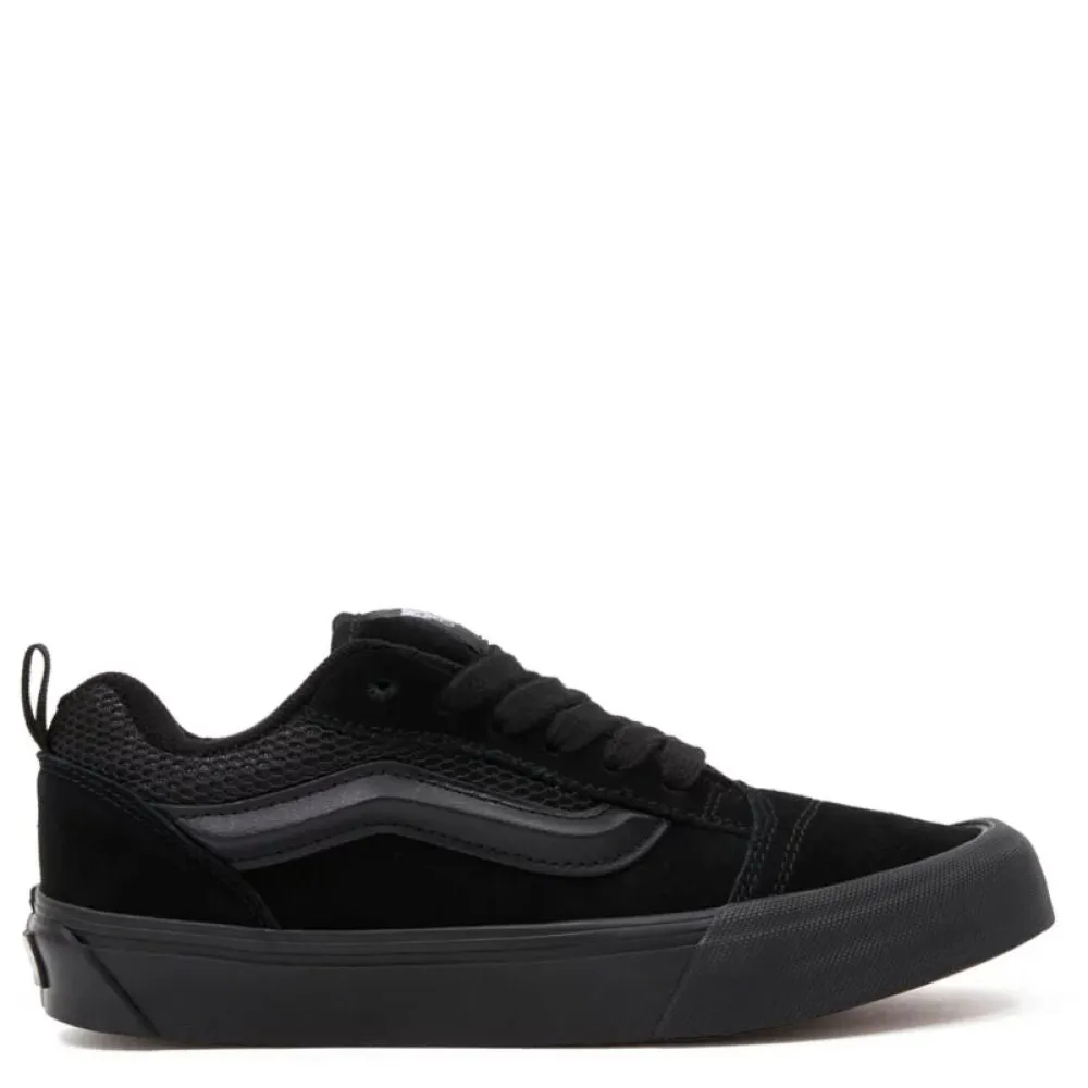 Vans Knu Skool in Black/Black
